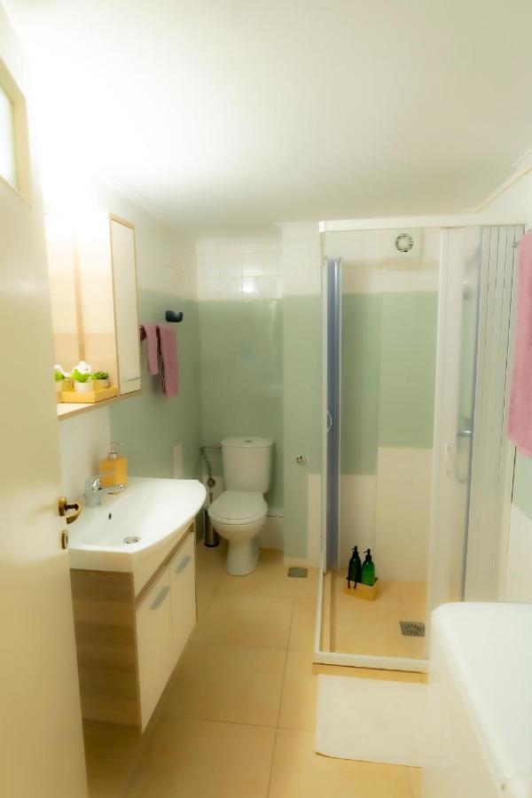Myrtle, City Center Renovated Apartment เอเธนส์ ภายนอก รูปภาพ