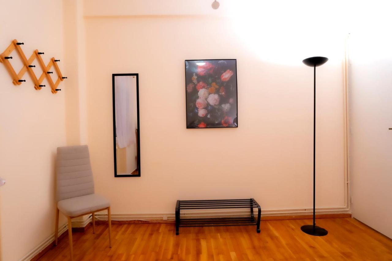 Myrtle, City Center Renovated Apartment เอเธนส์ ภายนอก รูปภาพ