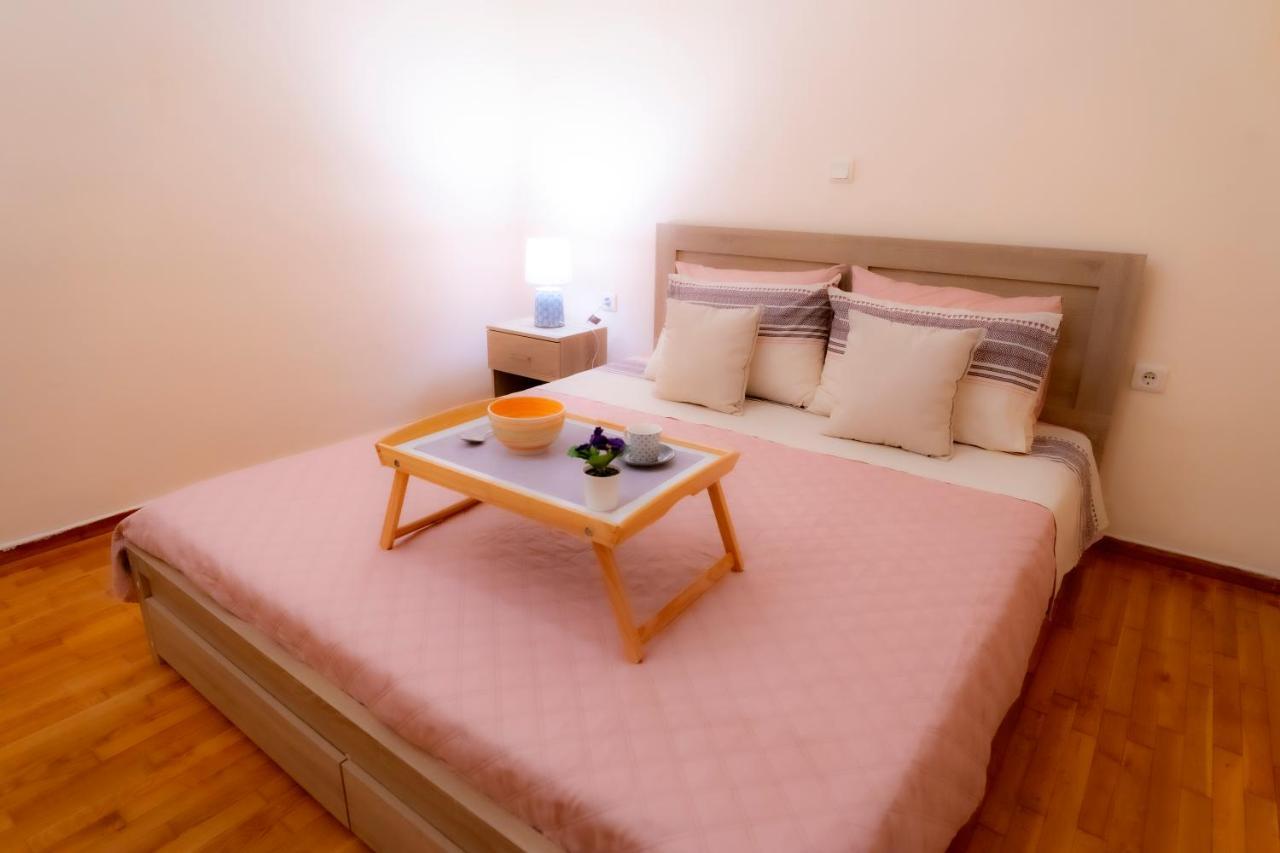 Myrtle, City Center Renovated Apartment เอเธนส์ ภายนอก รูปภาพ