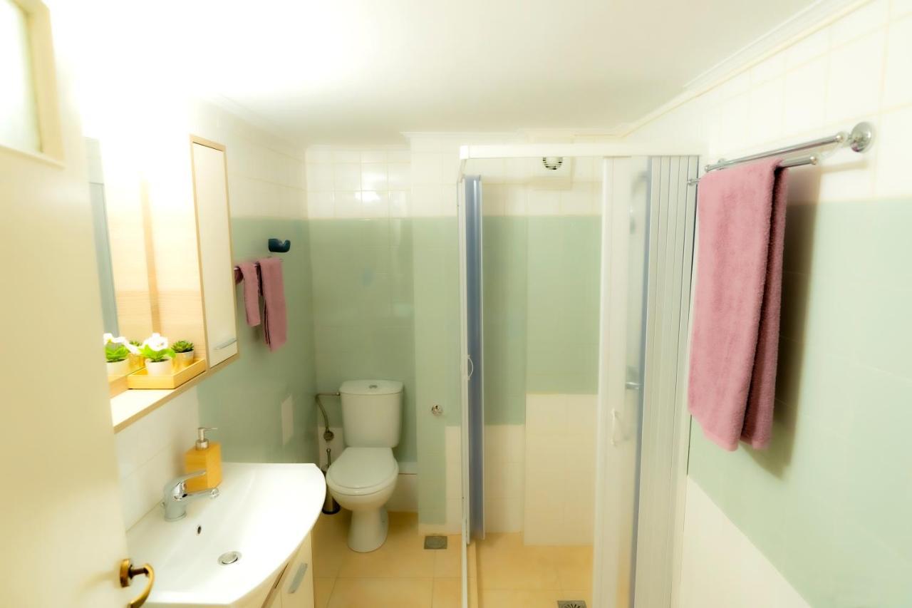 Myrtle, City Center Renovated Apartment เอเธนส์ ภายนอก รูปภาพ
