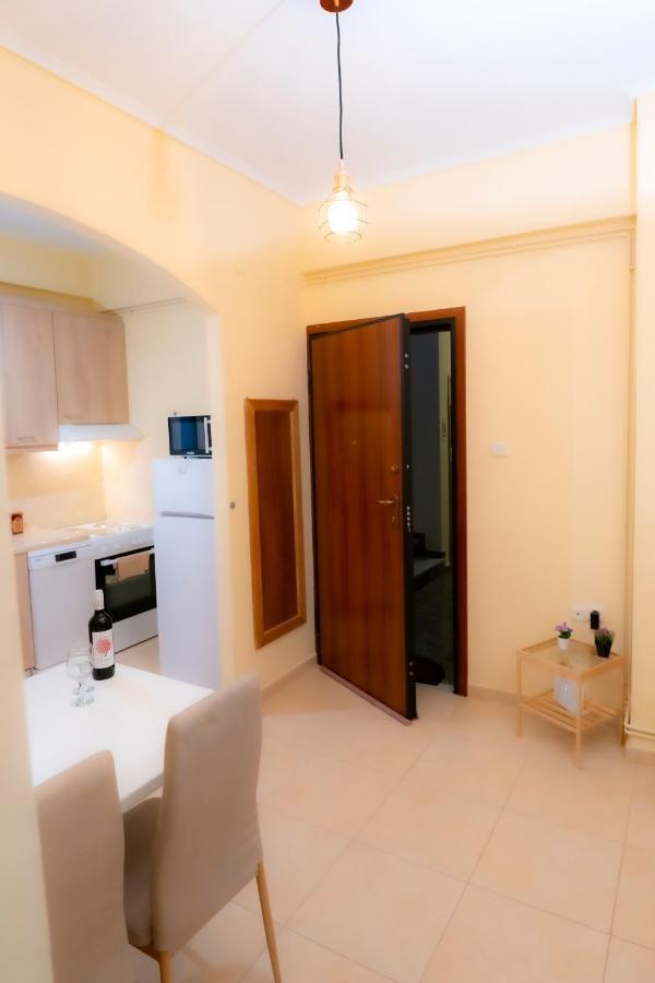 Myrtle, City Center Renovated Apartment เอเธนส์ ภายนอก รูปภาพ