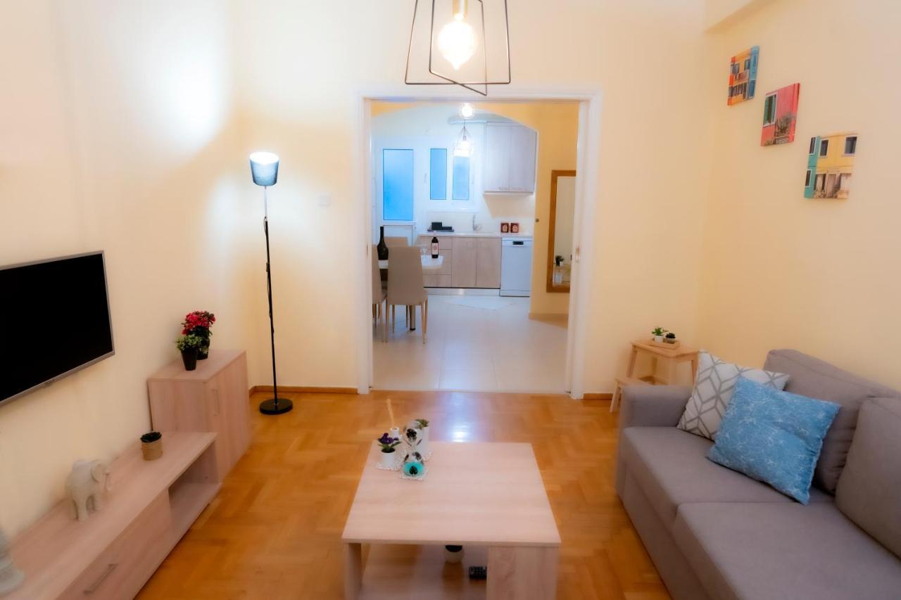 Myrtle, City Center Renovated Apartment เอเธนส์ ภายนอก รูปภาพ